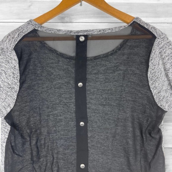 CHARMING Charlie Women's Sheer Back‎ Top- Size Small - Picture 5 of 7
